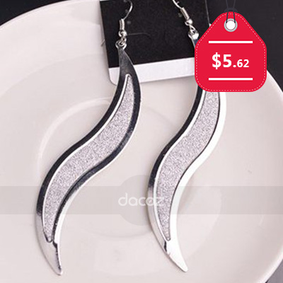 Woman Willow Leaf Pendant Silver Metal Earrings, $5.62